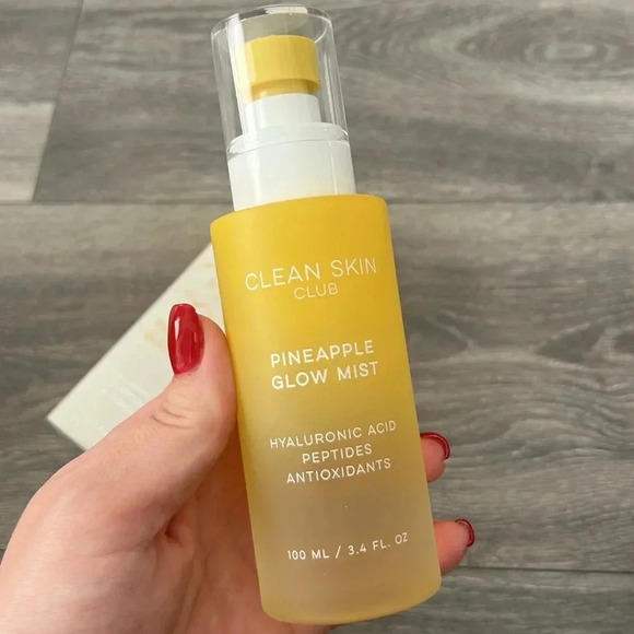 Pineapple Glow Mist - Clean Skin Club - Picture 2 of 4